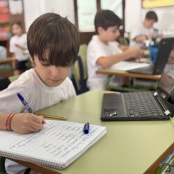 572786073_1389258463215187_7136155757476656420_n